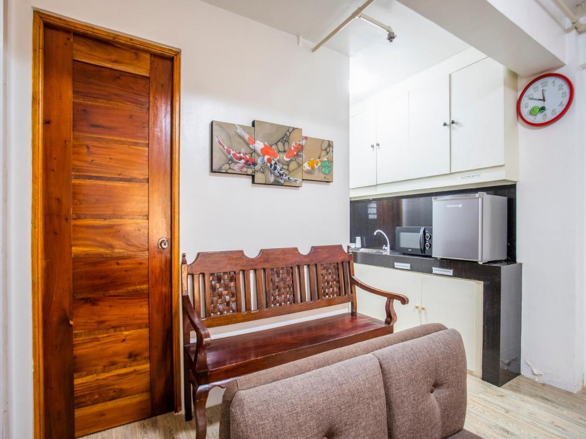 Capital O 806 Pattaui Residences Taguig Εξωτερικό φωτογραφία